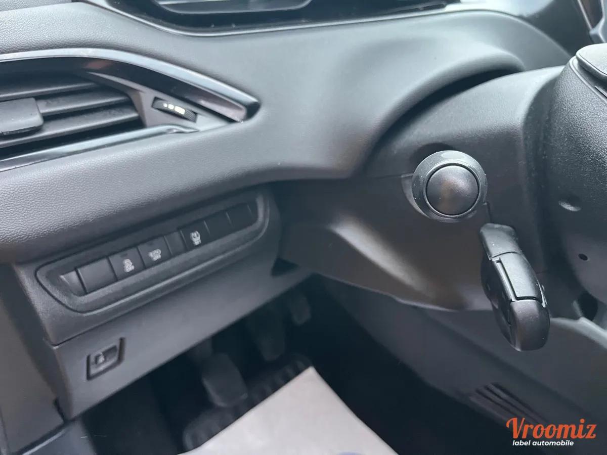 Peugeot 208 GENERATION-I 1.6 E-HDI 90 ACTIVE