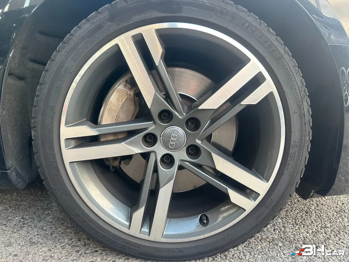 Audi A4 - photo 30