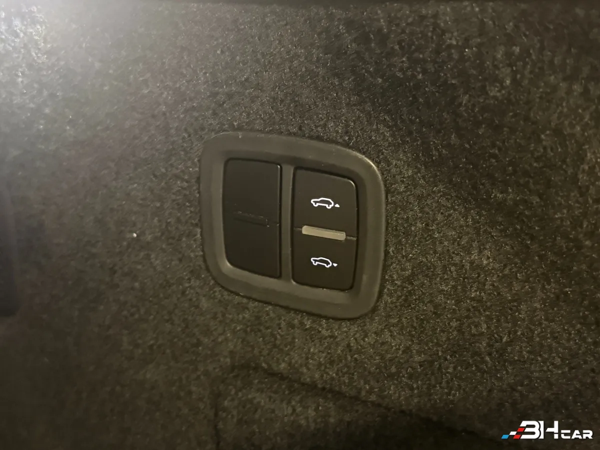 Porsche Cayenne - photo 27