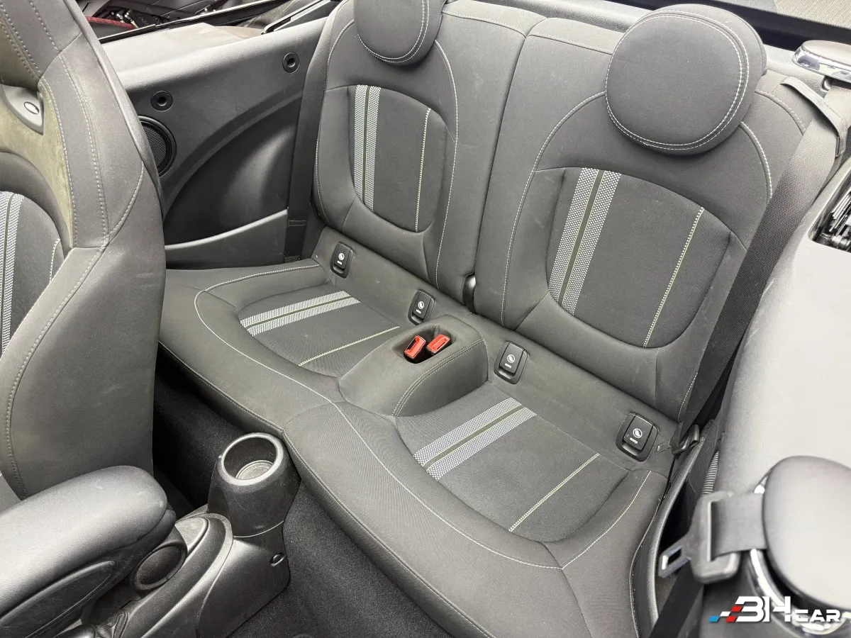 Mini Cabrio - photo 22