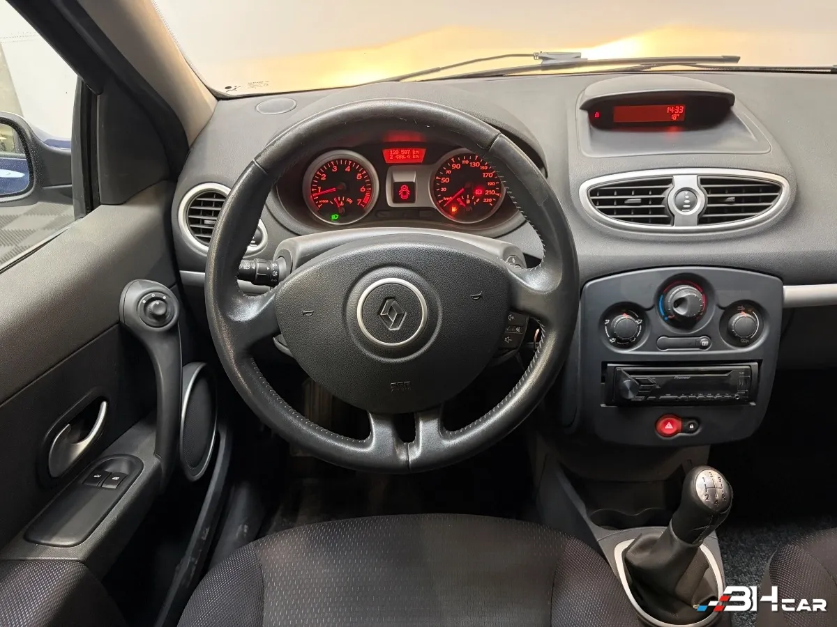 Renault Clio - photo 9