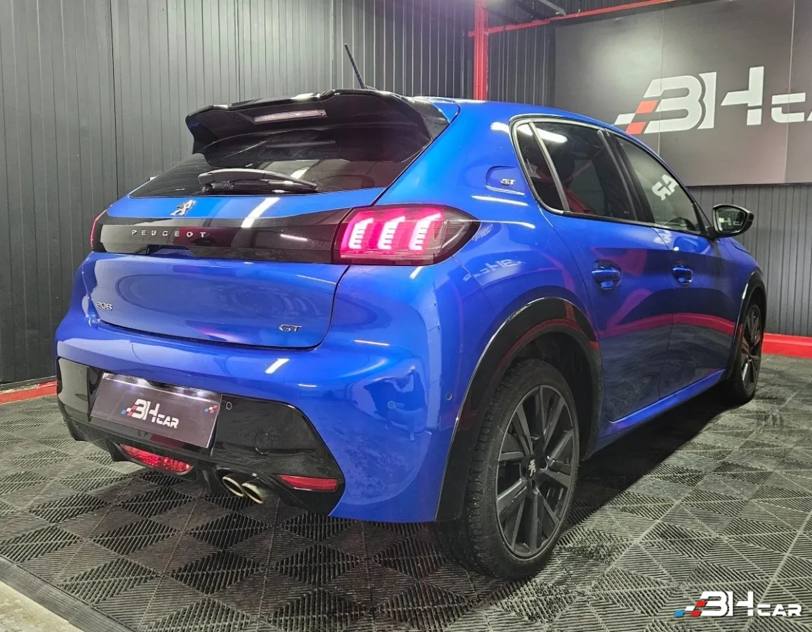Peugeot 208 - photo 2