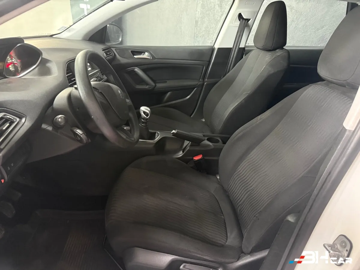 Peugeot 308 - photo 8