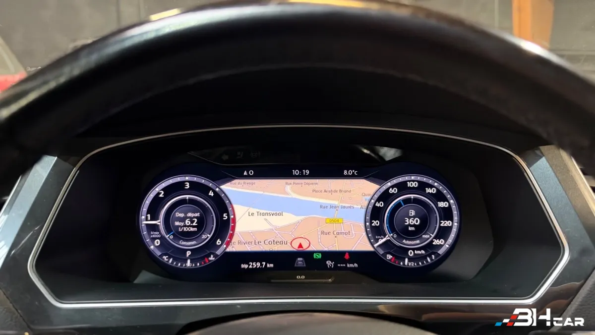 Volkswagen Tiguan - photo 25