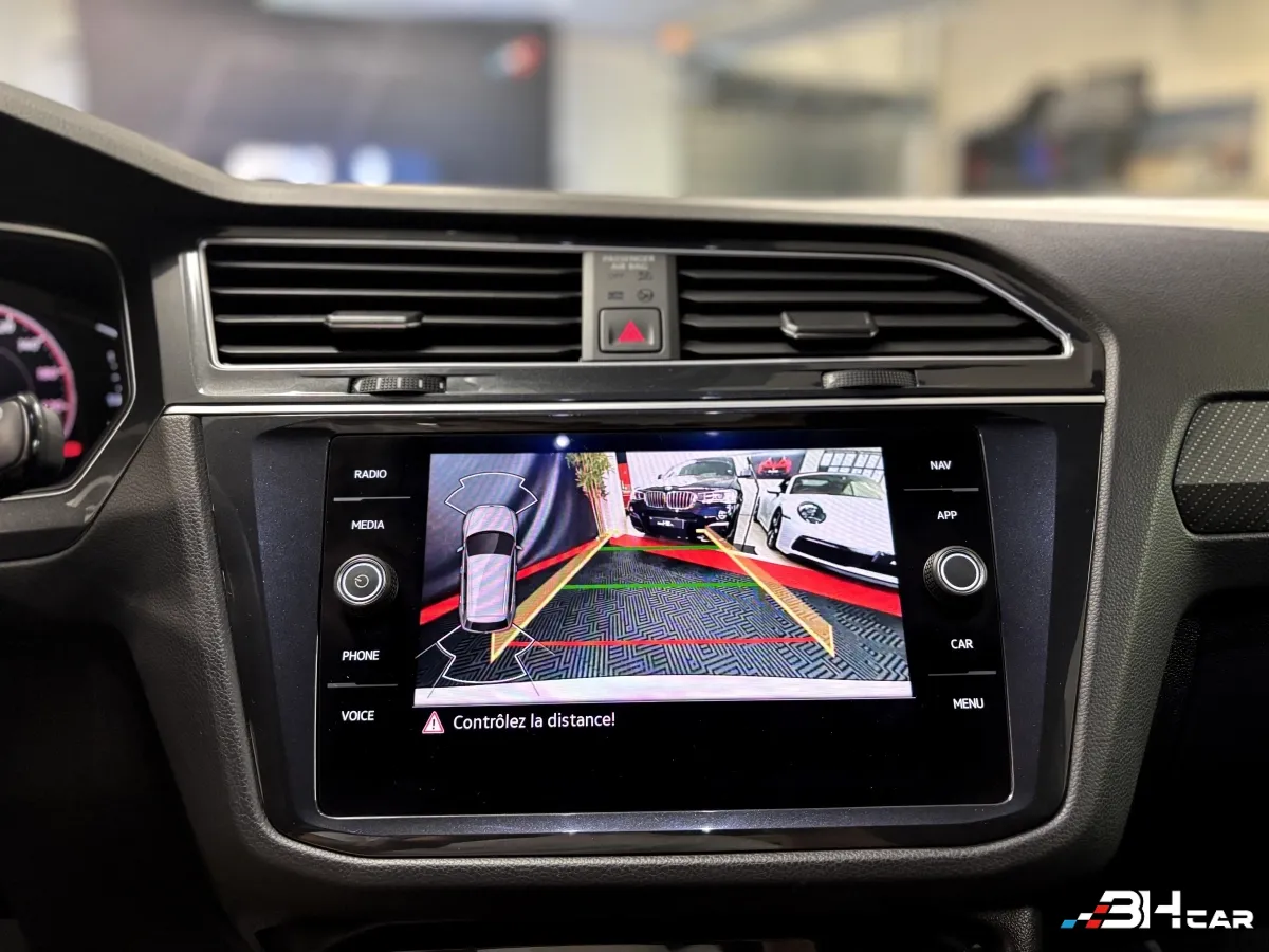 Volkswagen Tiguan - photo 27