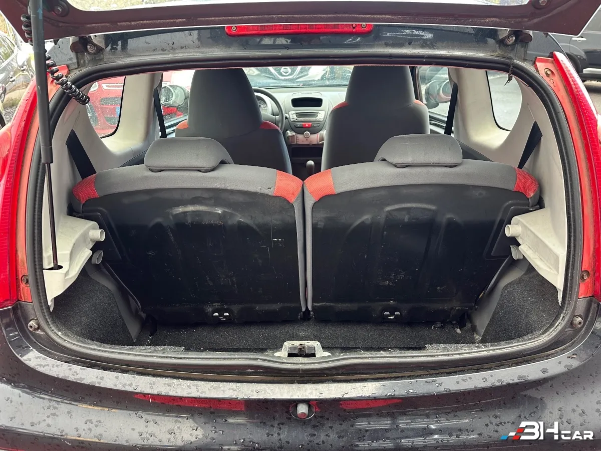 Peugeot 107 - photo 14