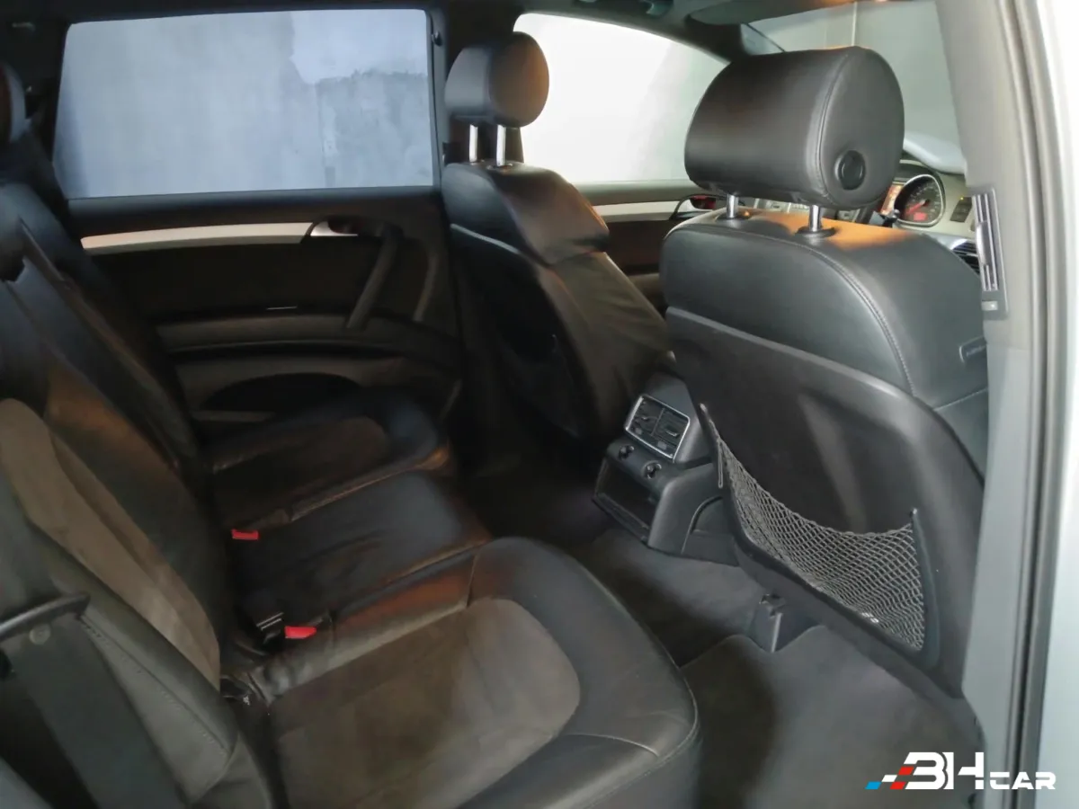 Audi Q7 - photo 13