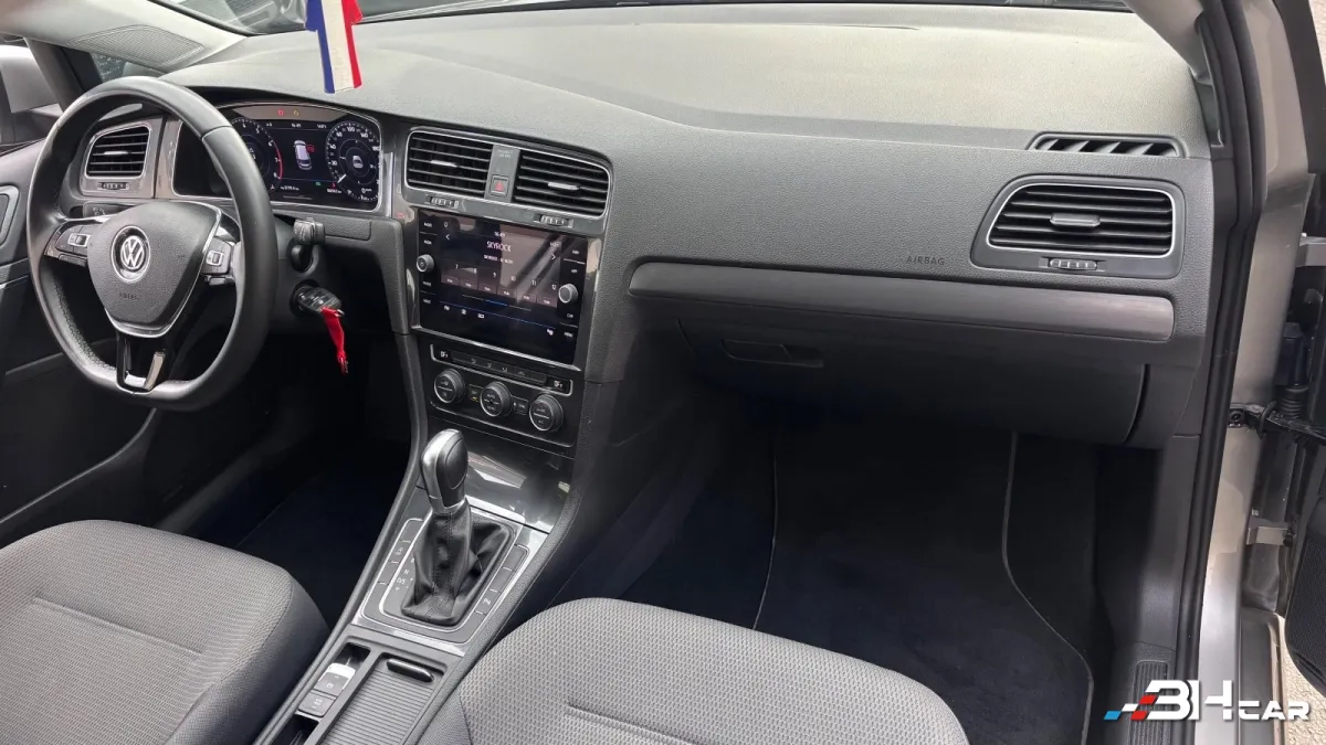 Volkswagen Golf - photo 12