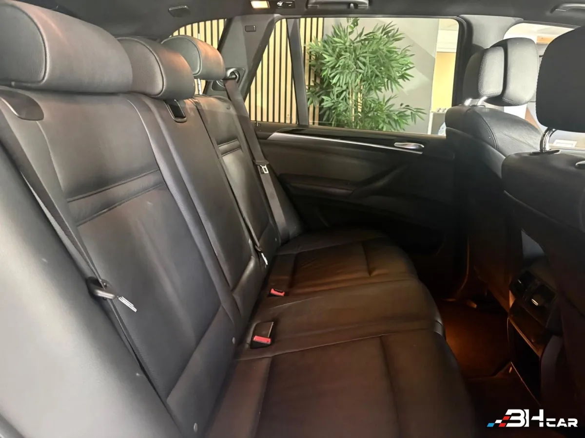 Bmw X5 - photo 17