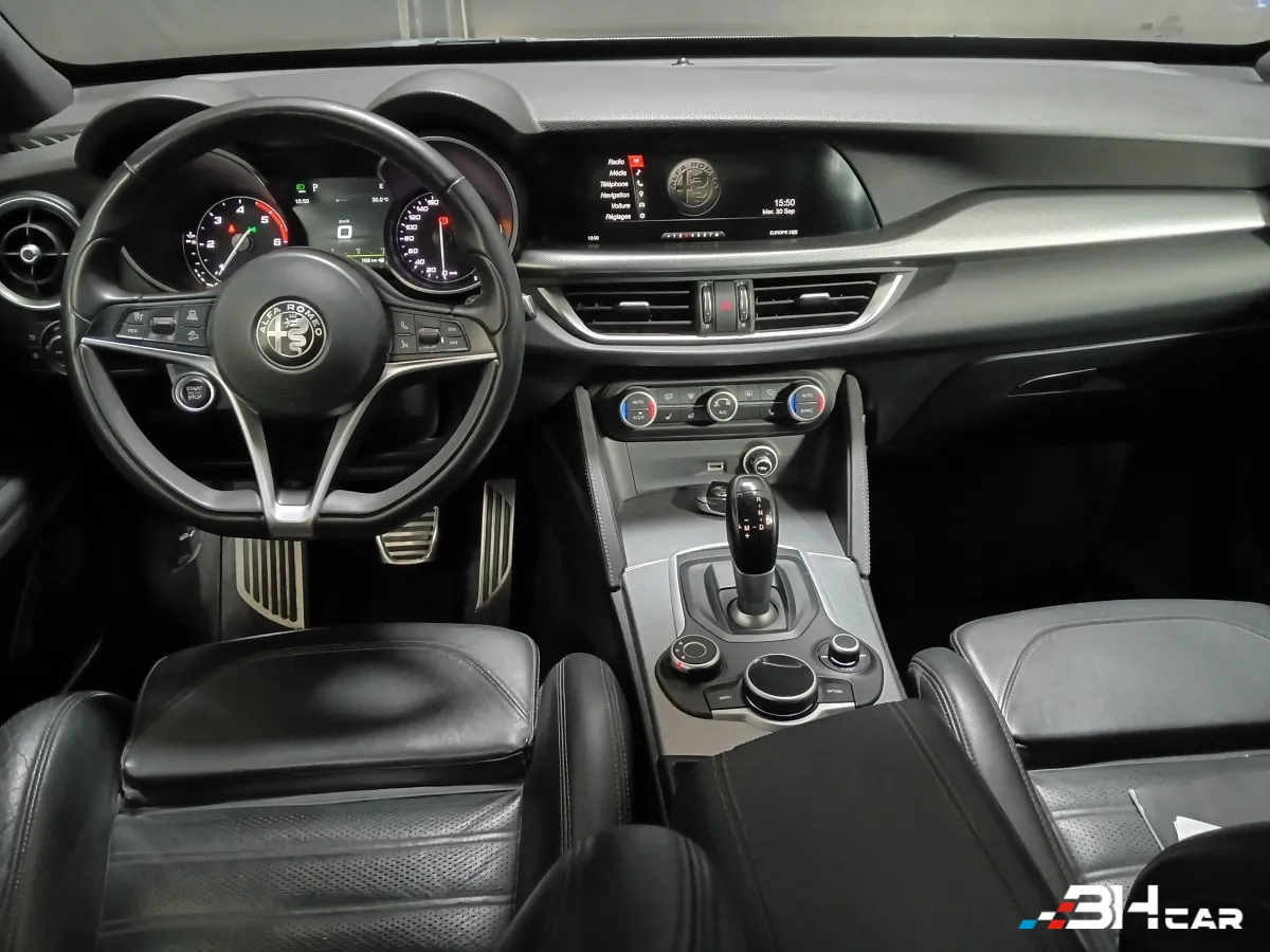 Alfa Romeo Stelvio - photo 13