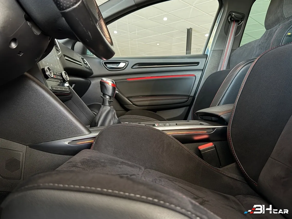 Renault Megane - photo 26