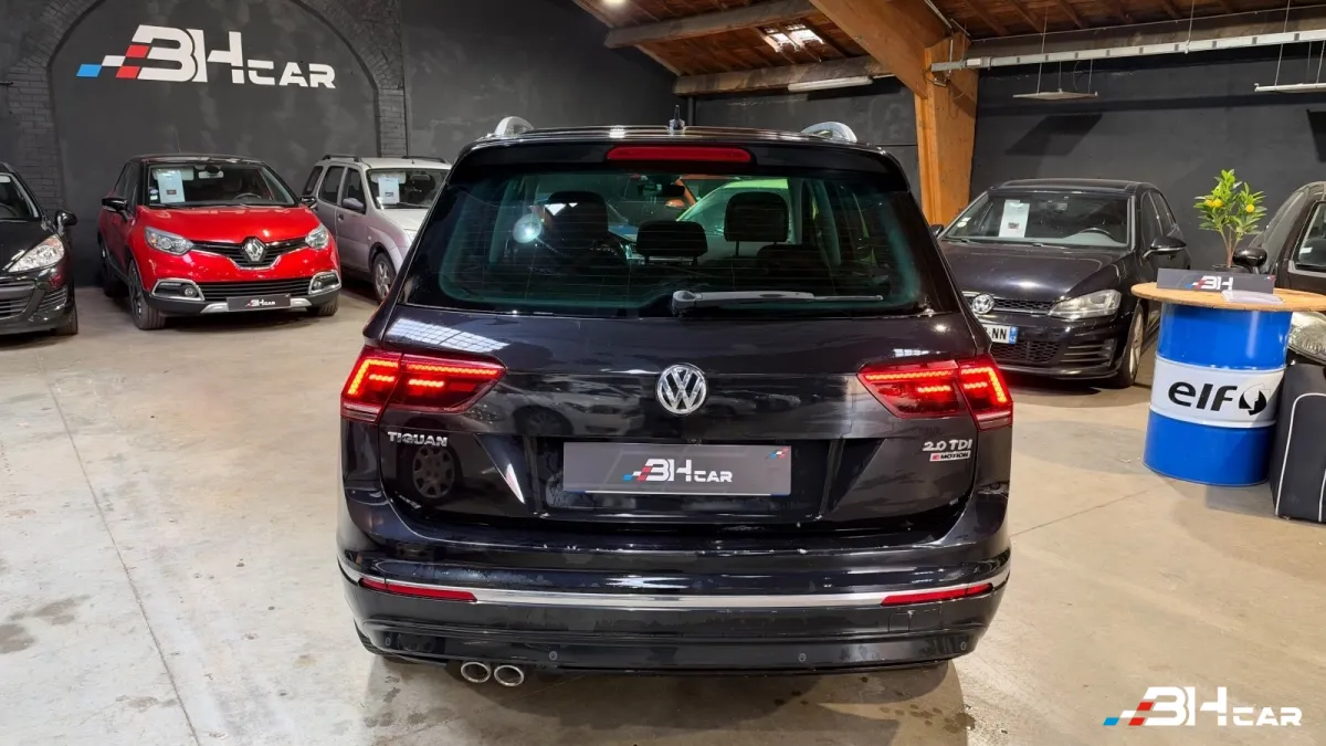 Volkswagen Tiguan - photo 11