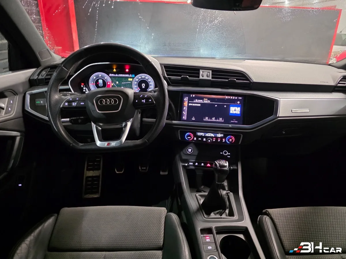 Audi Q3 - photo 11