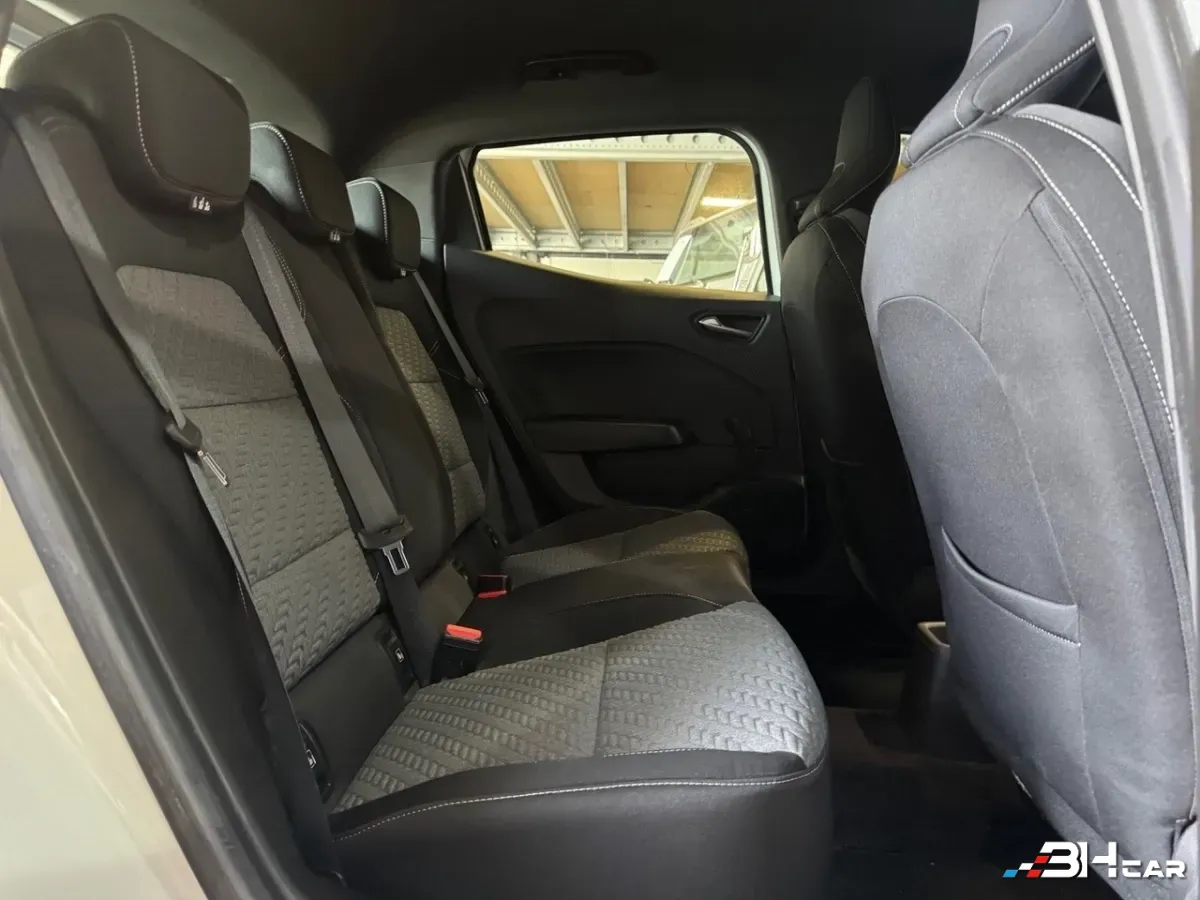 Renault Clio - photo 15