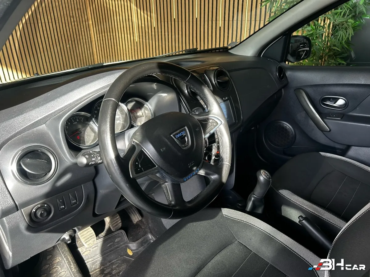 Dacia Logan - photo 9