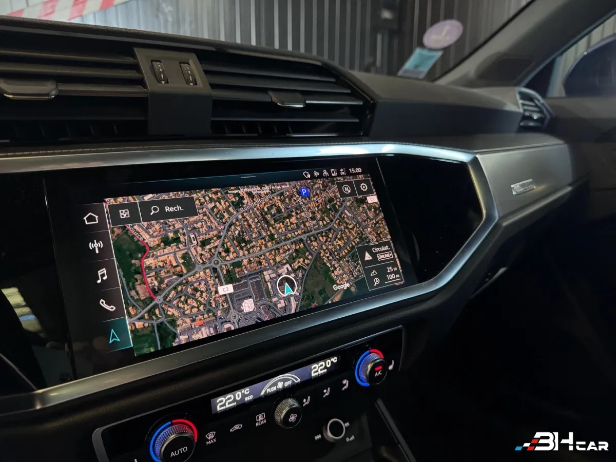 Audi Q3 - photo 16