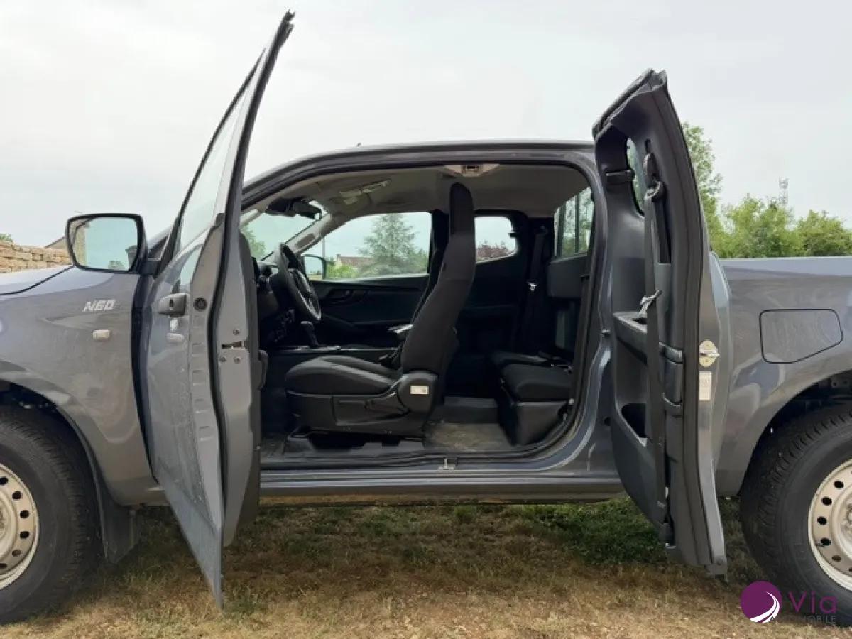 Isuzu D-max