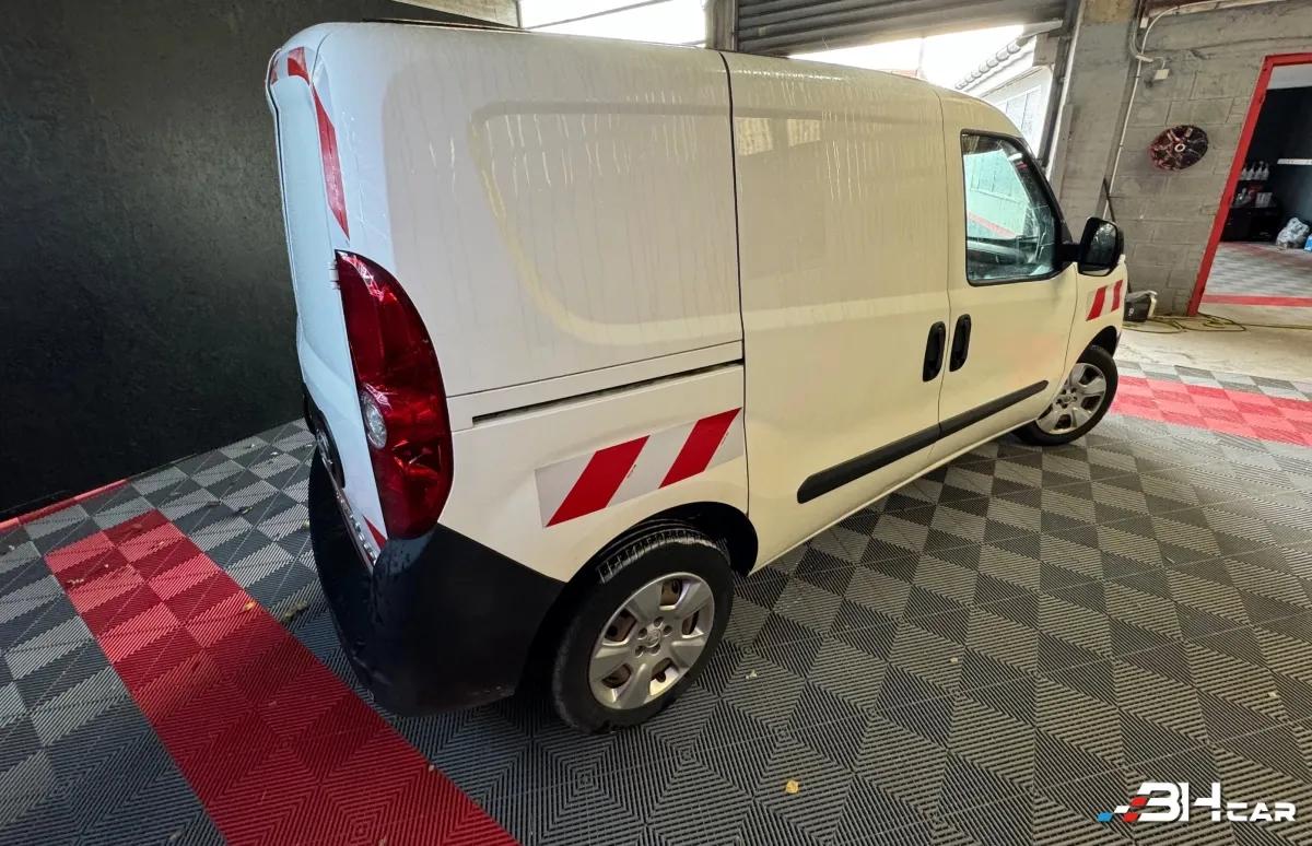 Aperçu indisponible de Opel Combo Vu