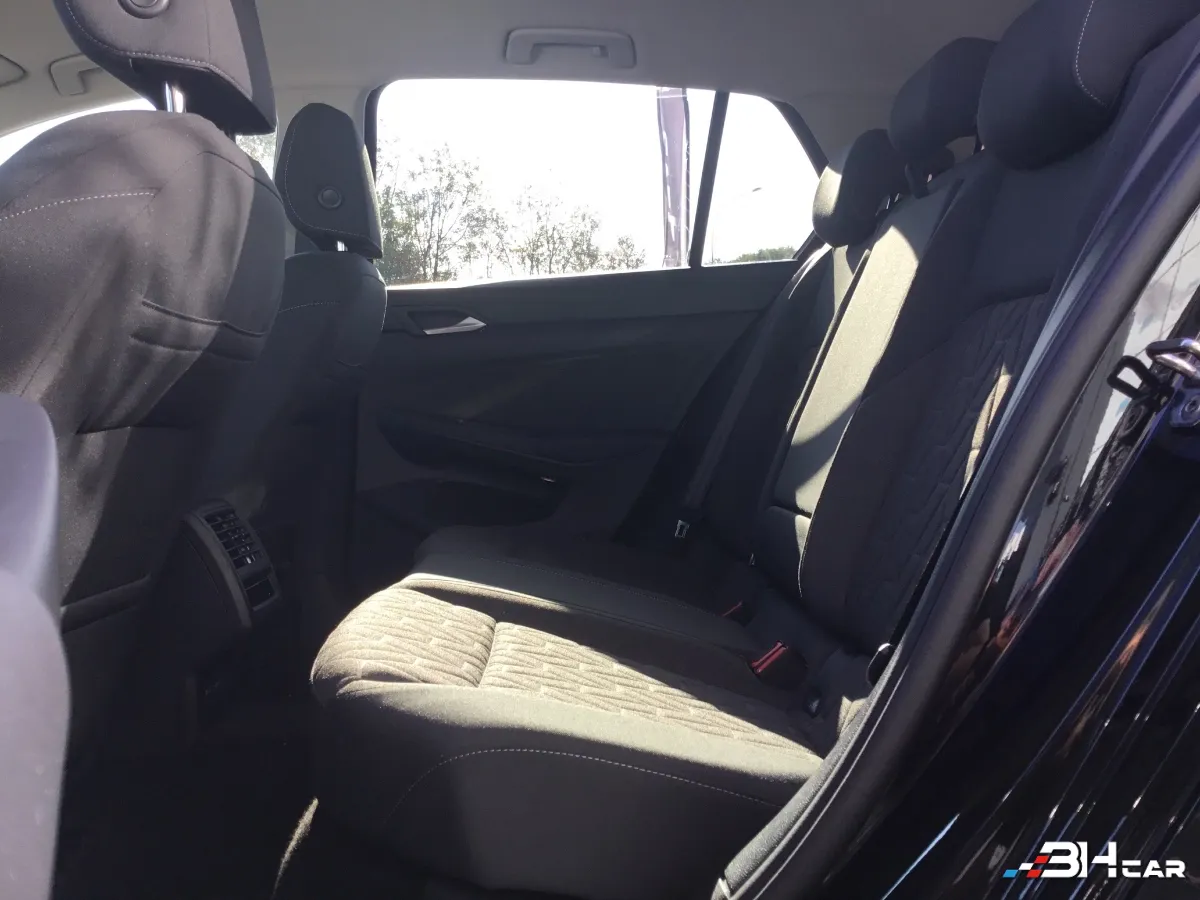 Volkswagen Golf - photo 14