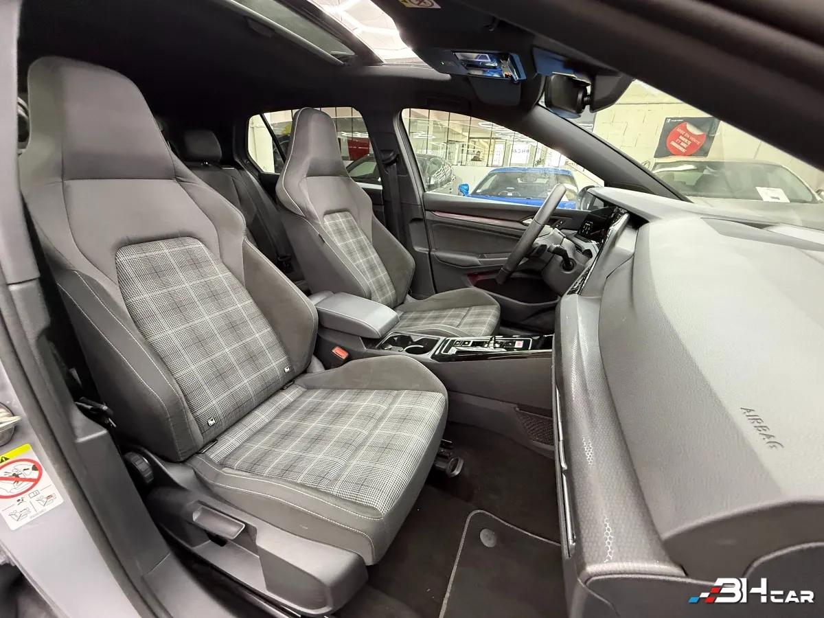 Aperçu indisponible de Volkswagen Golf