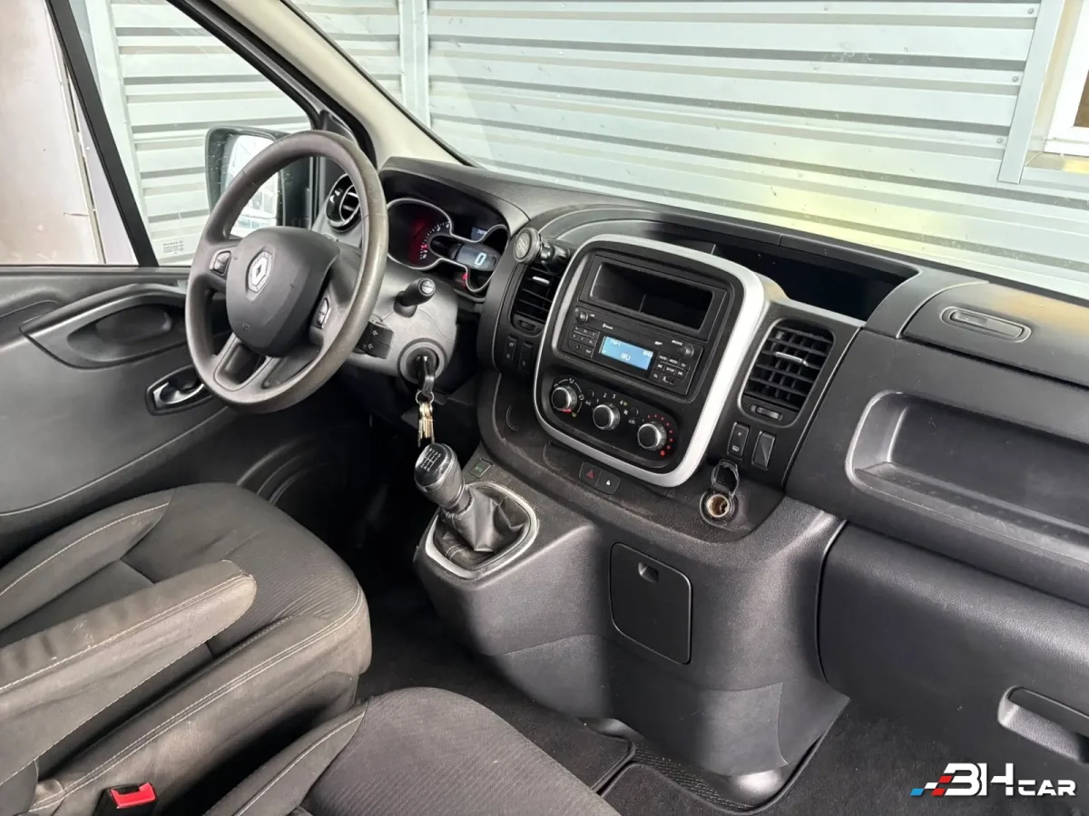 Renault Trafic Vu - photo 8