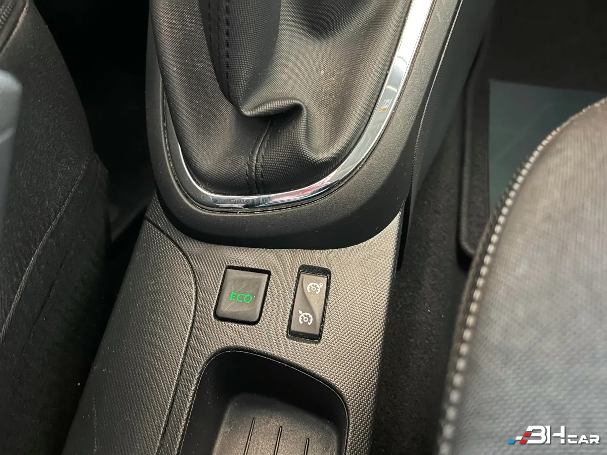Renault Captur - photo 23