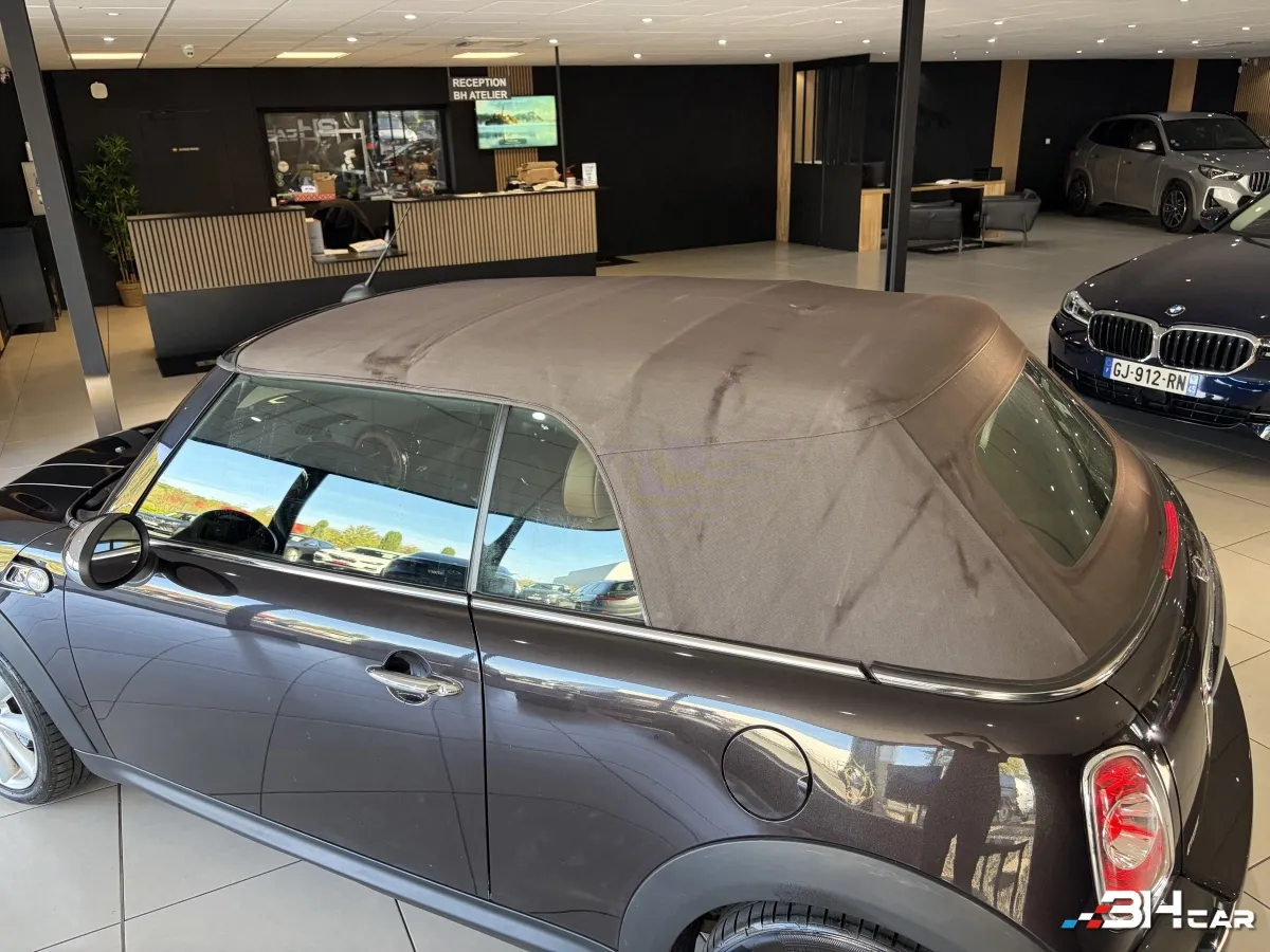 Mini Cabrio - photo 7