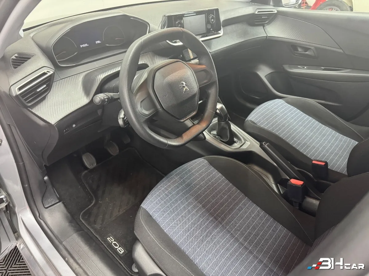 Peugeot 208 - photo 16