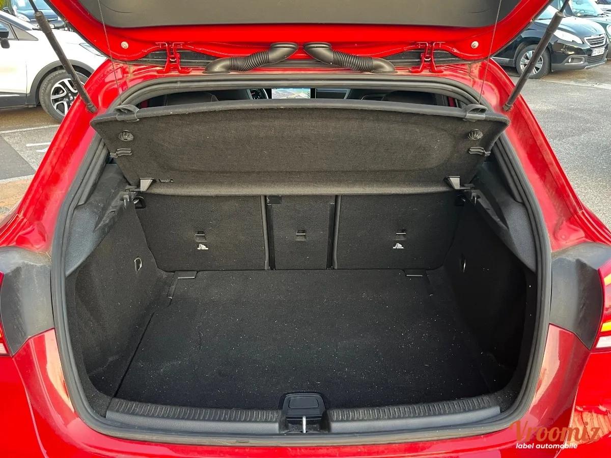 MERCEDES-BENZ CLASSE A180 7G-DCT AMG LINE