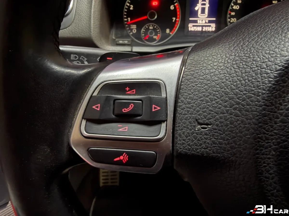 Volkswagen Scirocco - photo 18