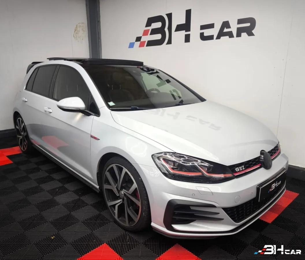 Image: Volkswagen Golf 2.0 TSI DSG6 - 230cv / Toit ouvrant / Apple Carplay / Sièges chauffants / Caméra