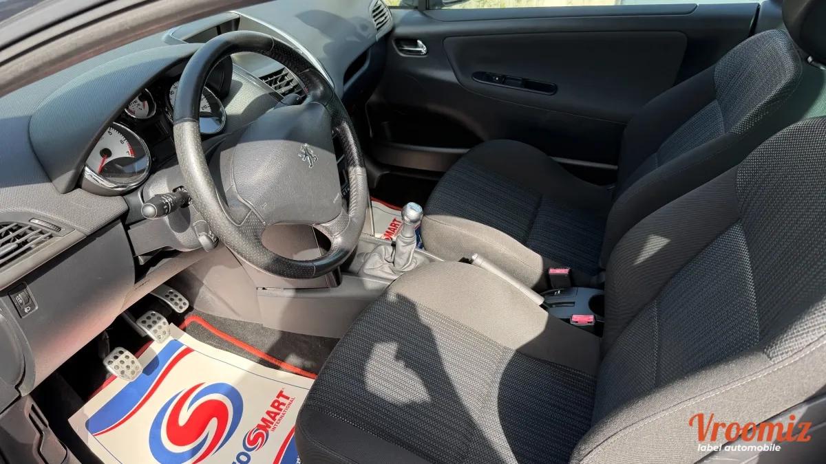 Peugeot 207 CC 1.6 VTI 120 SPORT