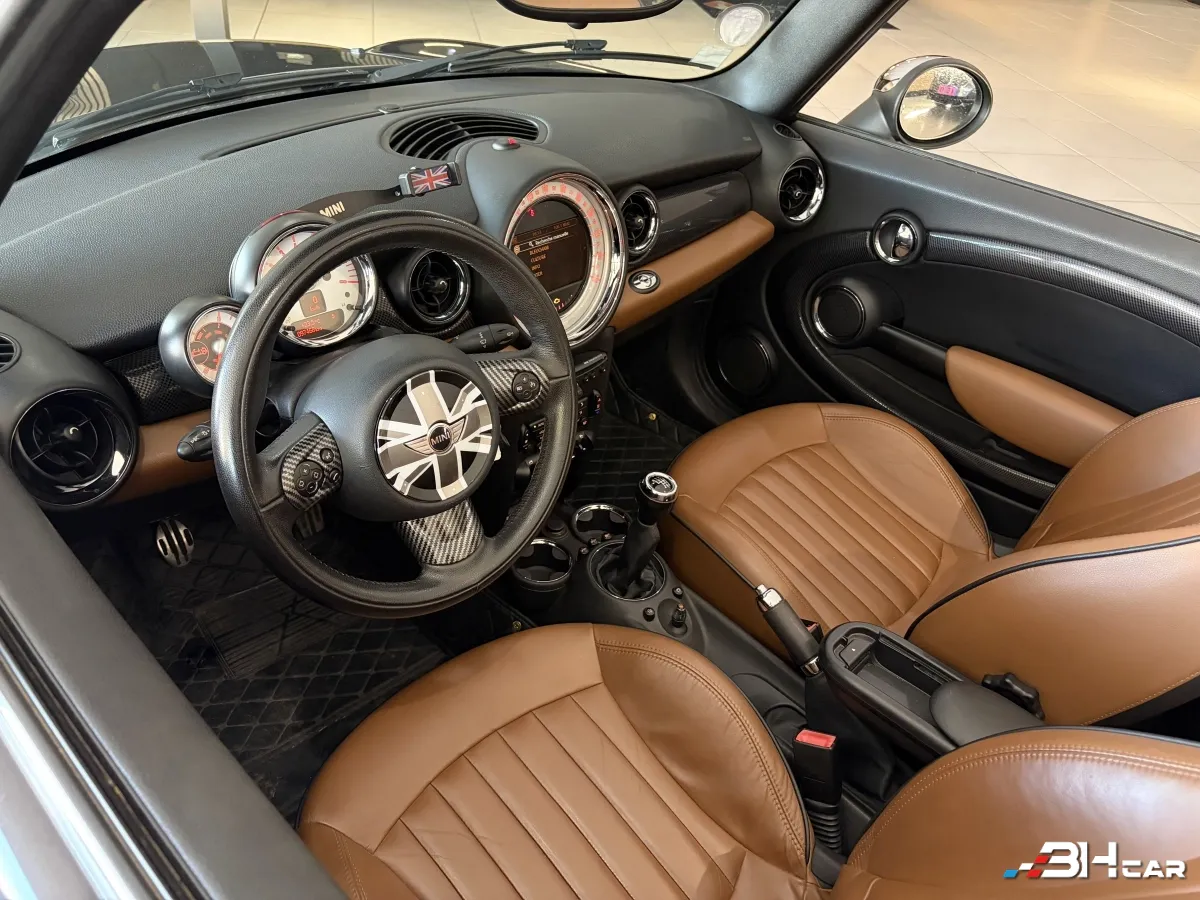 Mini Cabrio - photo 13
