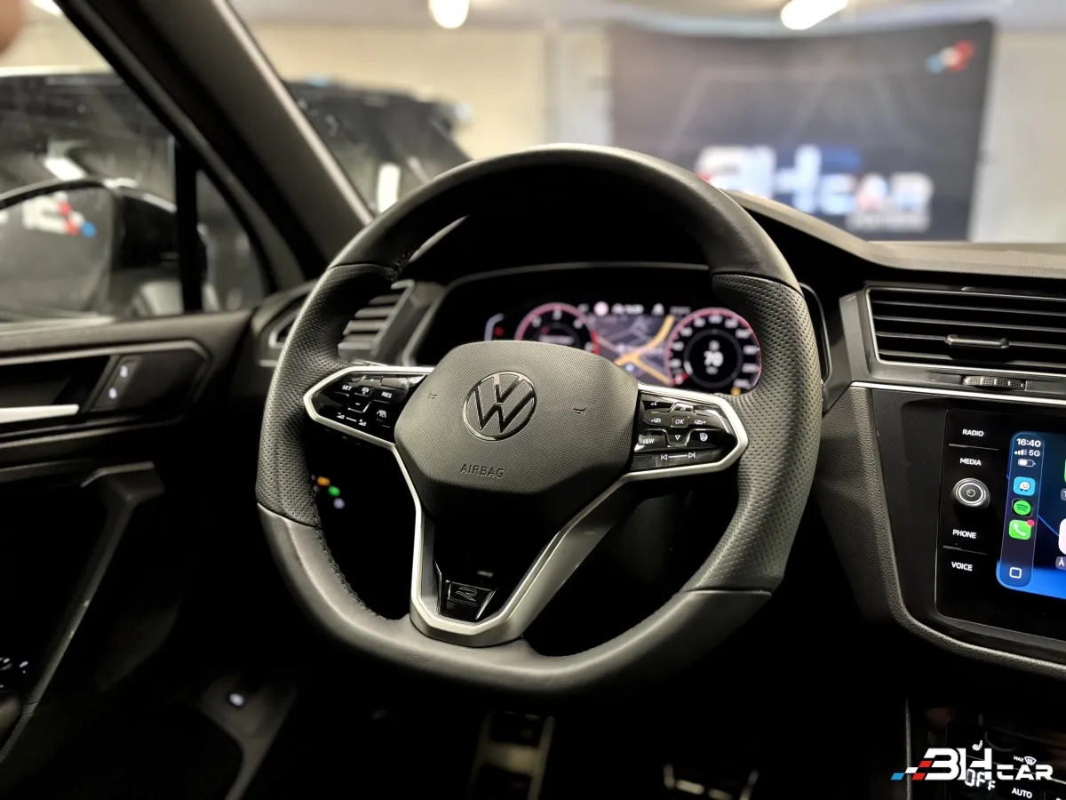 Volkswagen Tiguan - photo 34