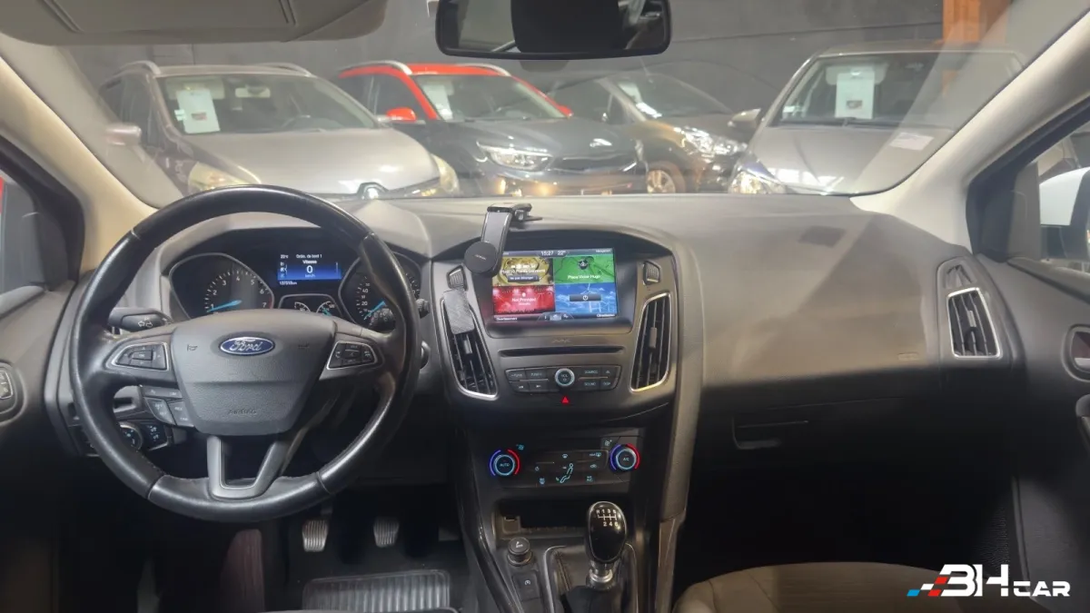 Ford Focus - photo 23