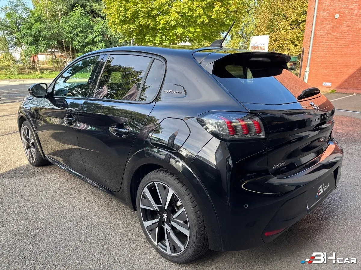 Peugeot 208 - photo 4