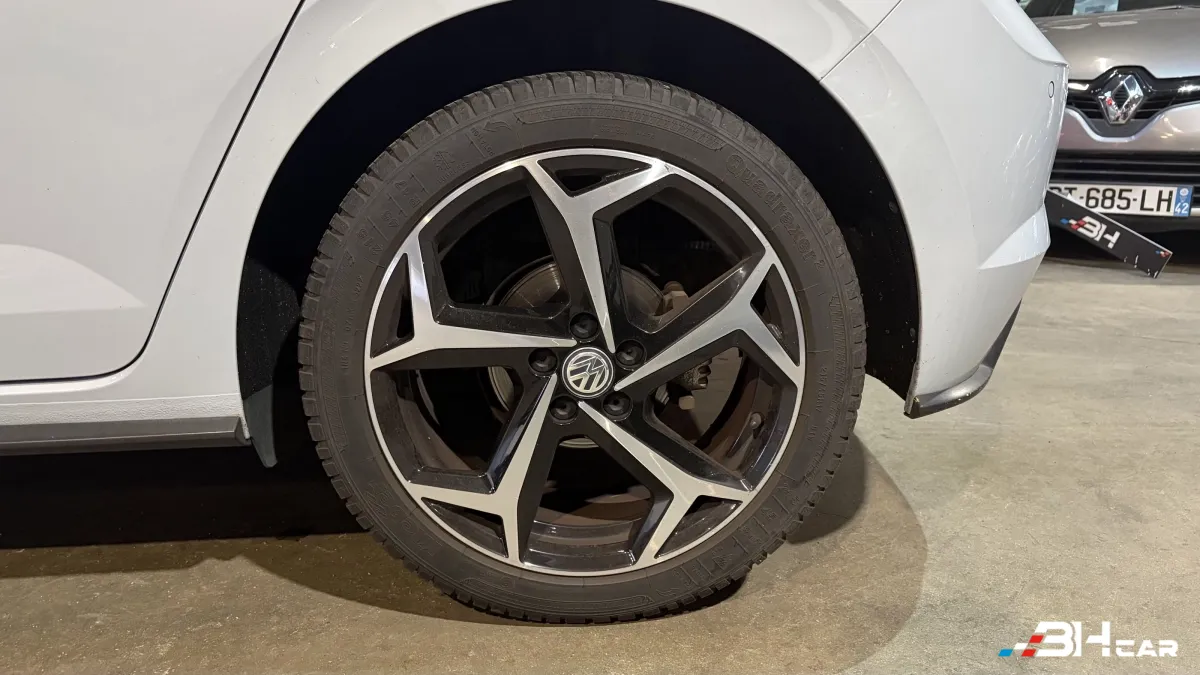 Volkswagen Polo - photo 12