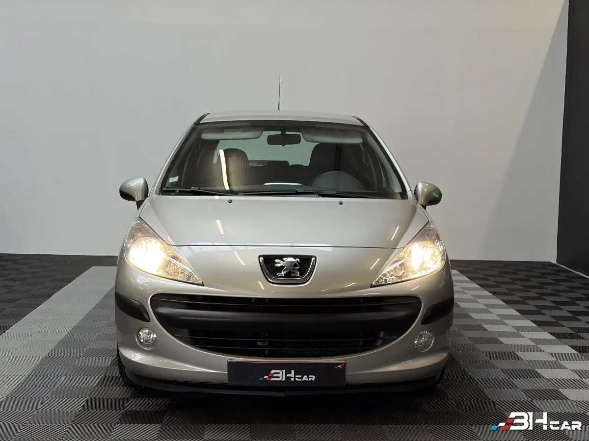 Peugeot 207 - photo 2