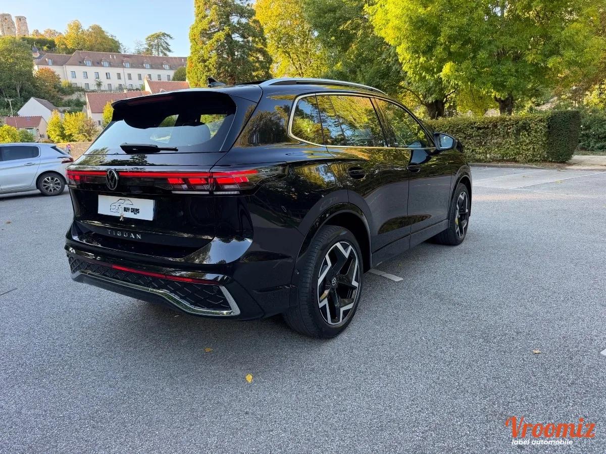 Volkswagen Tiguan 2.0 TDI 150 EXCLUSIVE R-LINE DSG BVA