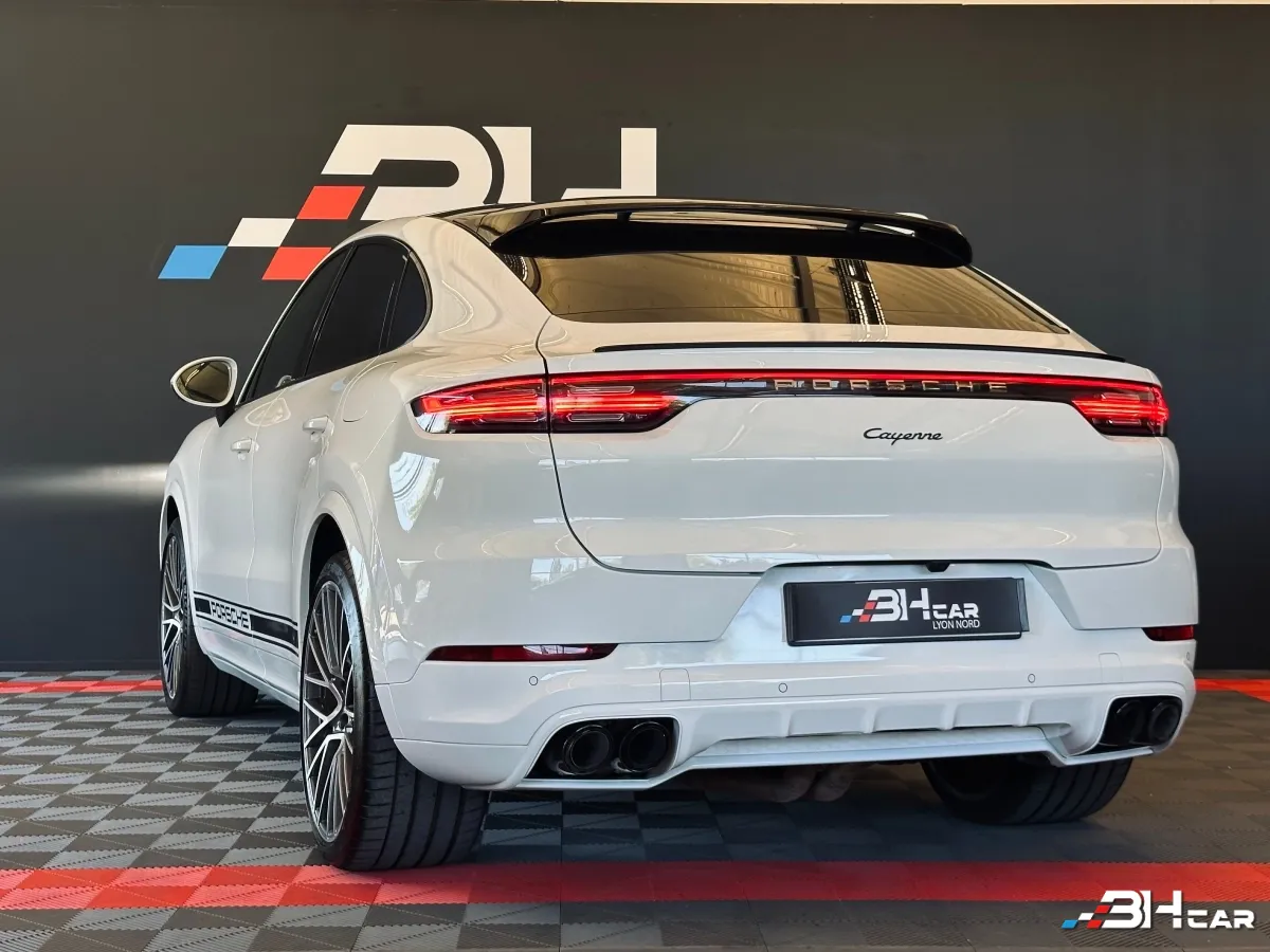 Porsche Cayenne - photo 26