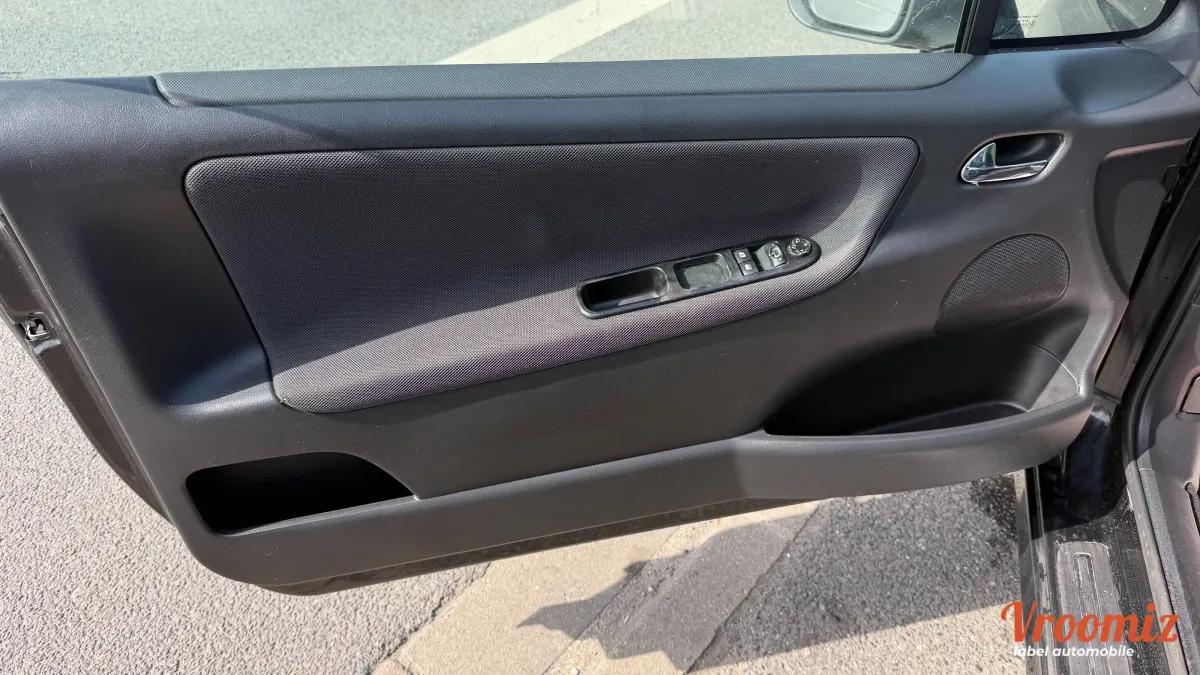 Peugeot 207 CC 1.6 VTI 120 SPORT