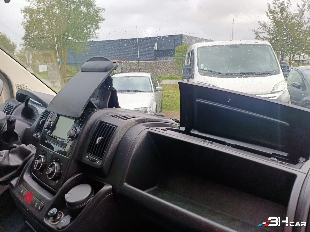 Peugeot Boxer Vu - photo 9