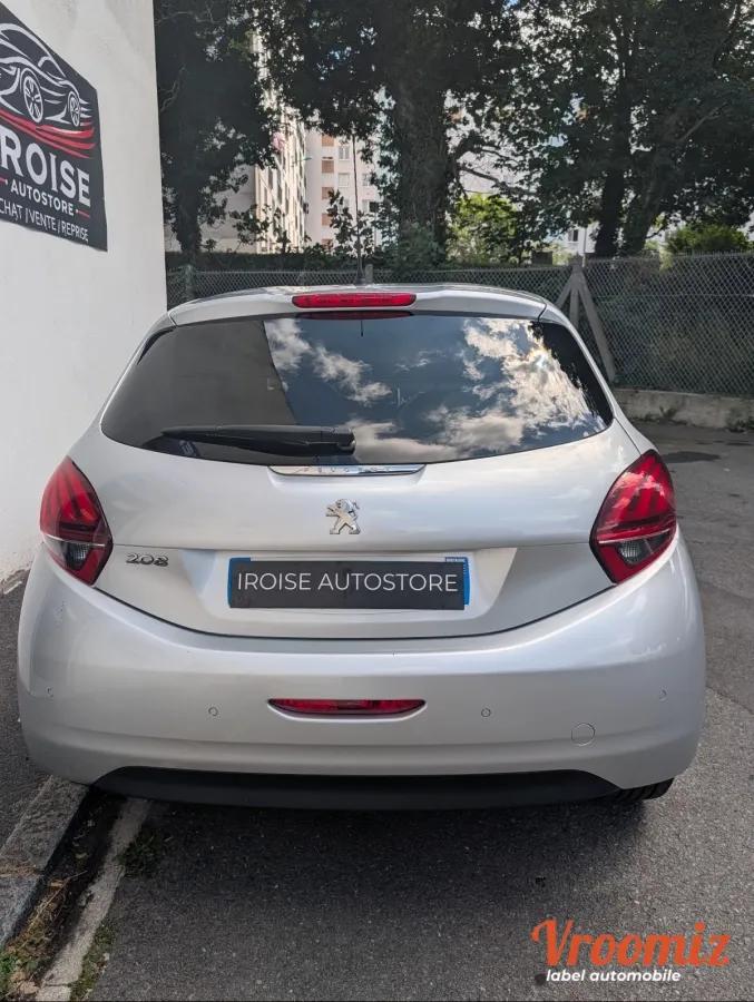 Peugeot 208 GENERATION-I 1.6 BLUEHDI 75 STYLE