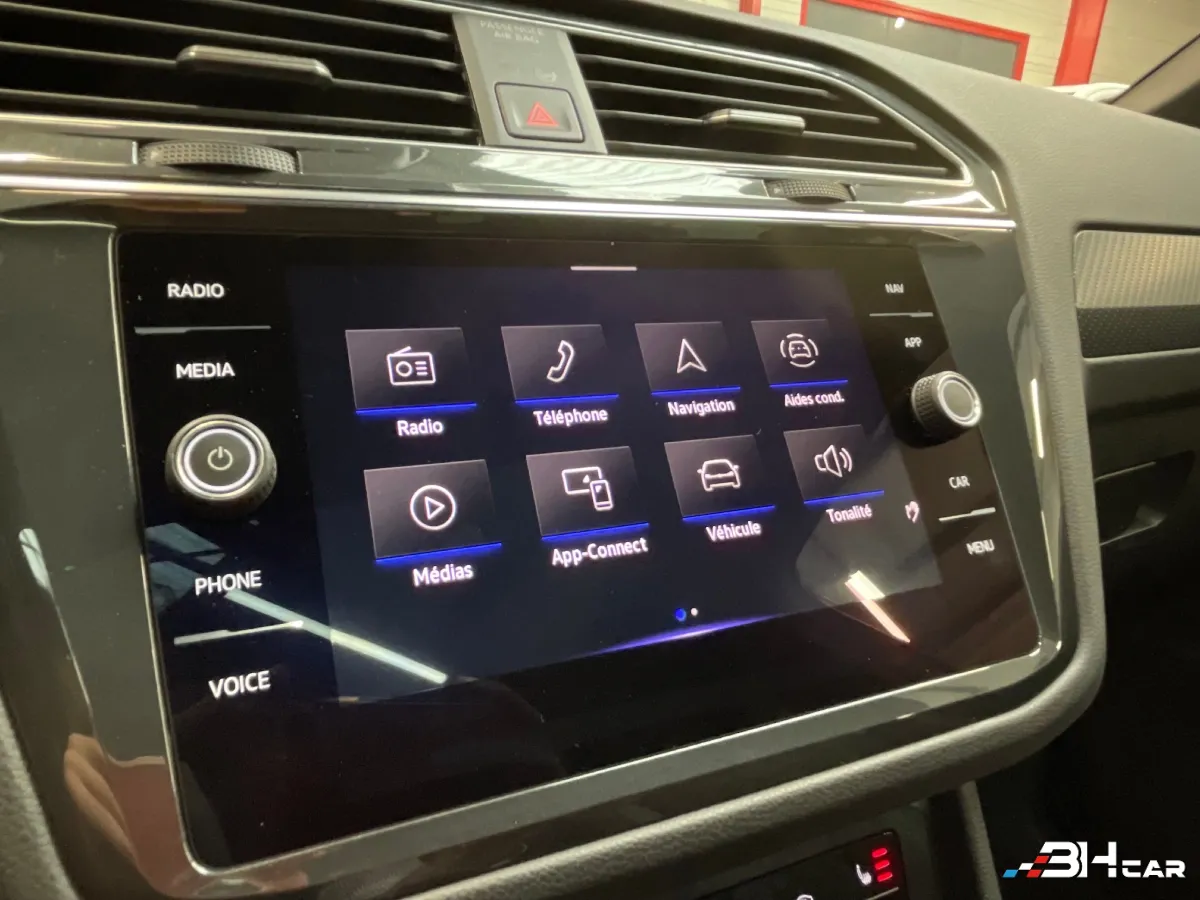 Volkswagen Tiguan - photo 15