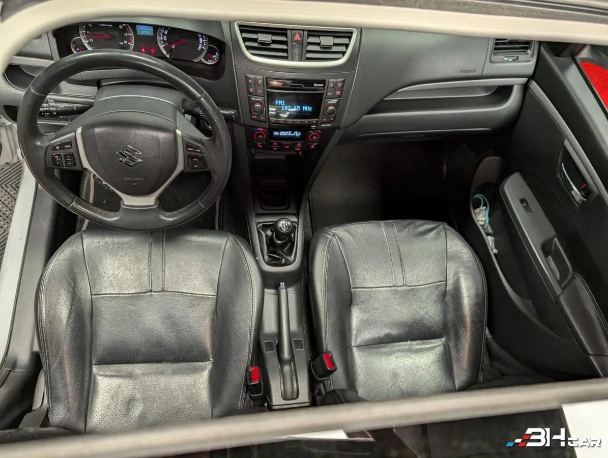 Aperçu indisponible de Suzuki Swift