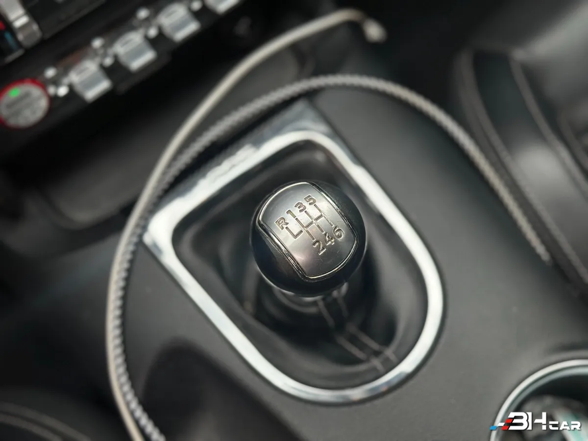 Ford Mustang - photo 23