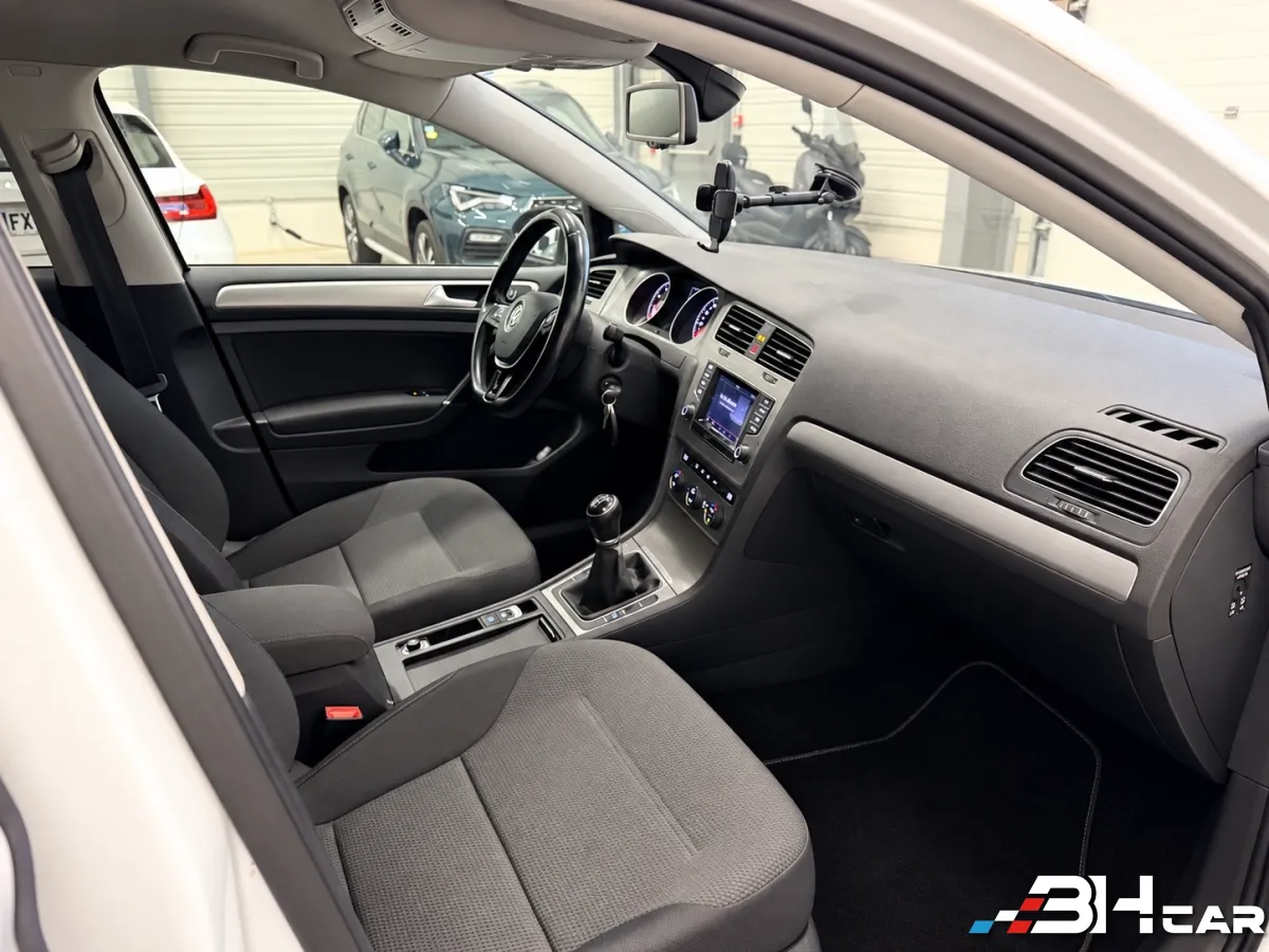 Volkswagen Golf - photo 9