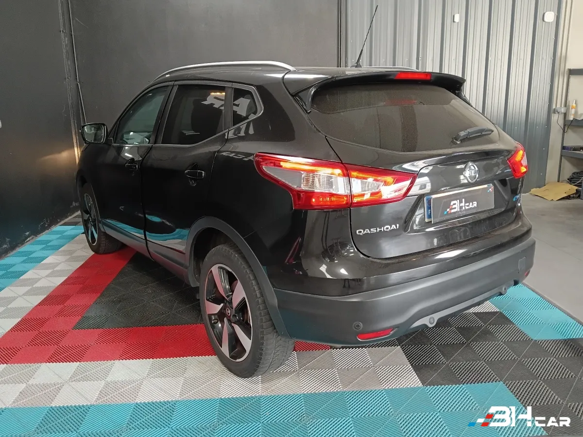 Nissan Qashqai - photo 12