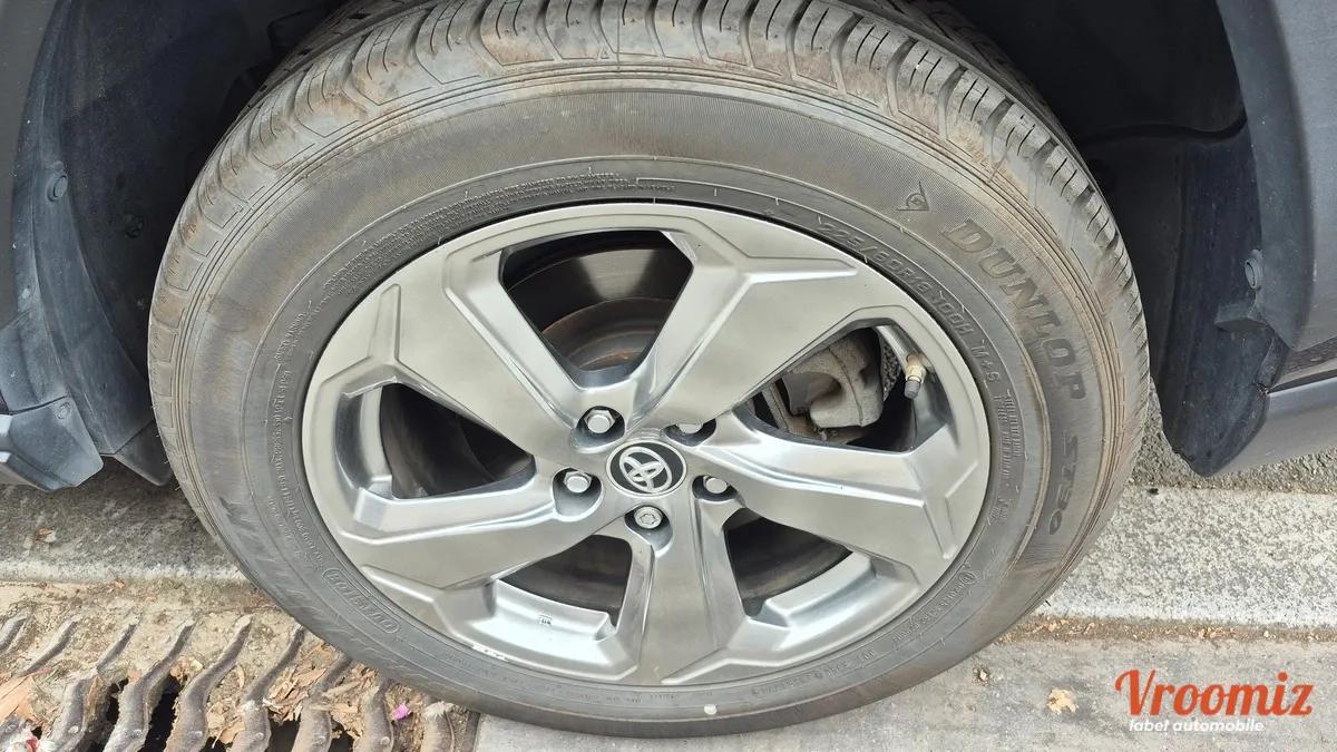 Toyota Rav-4 2.5 222H 175 HYBRID FULL-HYBRID 1.6KWH LOUNGE 4X2 BVA