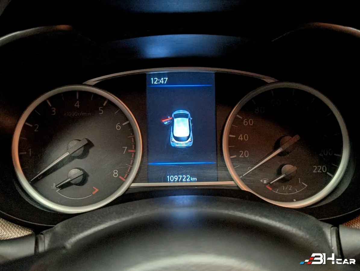 Nissan Micra - photo 11